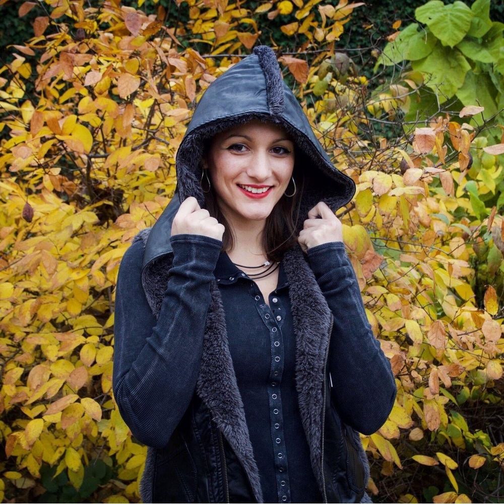 Miilla hooded faux leather/fur vest - Picture 2 of 8
